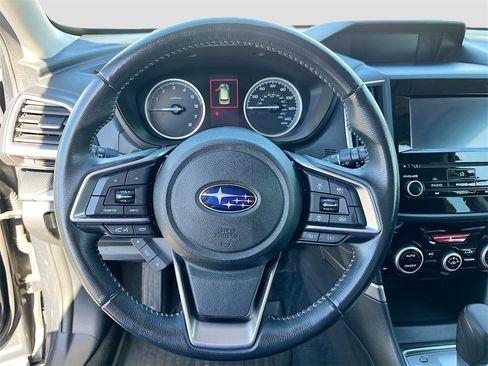 Used 2022 Subaru Forester Premium image 11