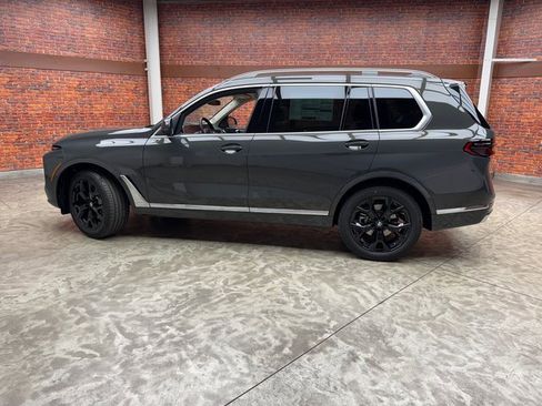 New 2026 BMW X7 xDrive40i image 2