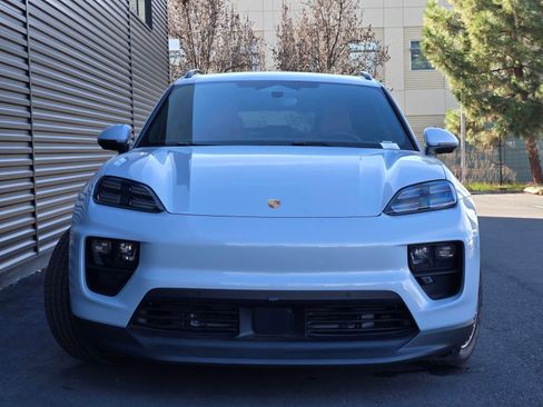 New 2025 Porsche Macan 4 Electric AWD/4WD image 10
