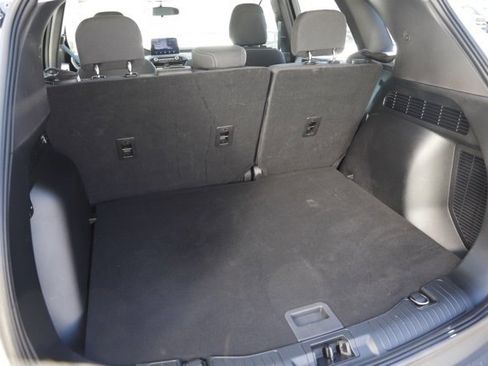 Used 2023 Ford Escape AWD image 7