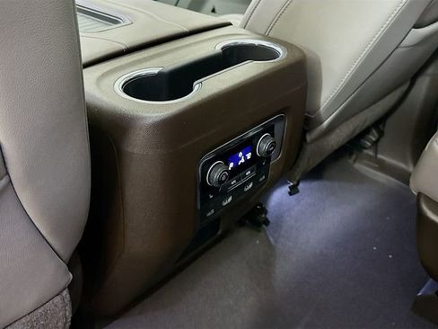 Used 2021 Chevrolet Tahoe LT w/ Luxury Package image 27