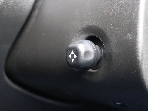 Used 2024 Jeep Wagoneer Series III image 54