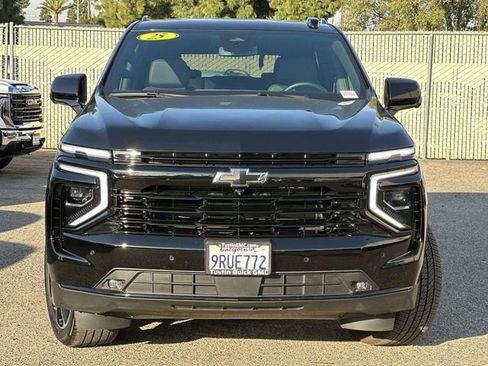 Used 2025 Chevrolet Tahoe RST image 2