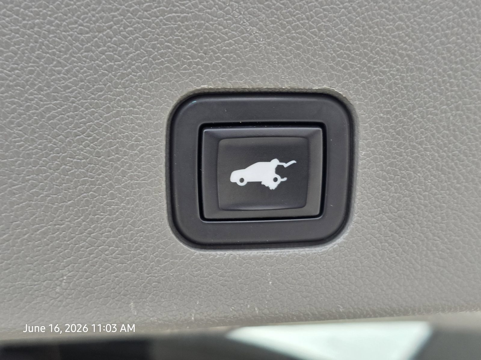 Used 2023 Cadillac XT6 Premium Luxury w/ Technology Package FWD image 20