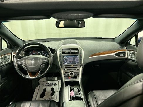 Used 2019 Lincoln MKZ Reserve image 19