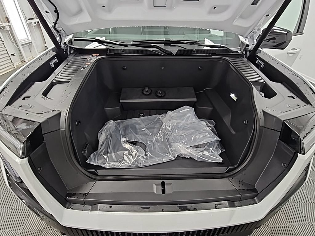 New 2026 GMC Sierra EV Elevation AWD/4WD image 39