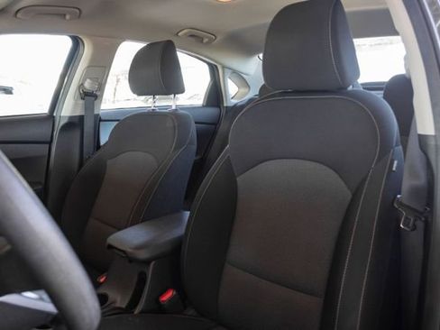 Used 2024 Kia Forte LXS image 9