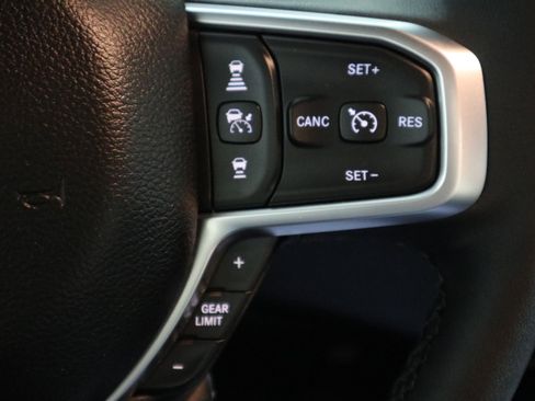 Used 2025 RAM 1500 Big Horn AWD/4WD image 28