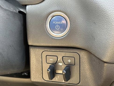Used 2023 Toyota Tundra Limited w/ Power Package RWD image 28