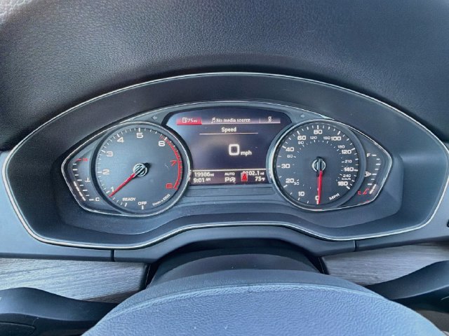 Used 2024 Audi Q5 2.0T Premium AWD/4WD image 39