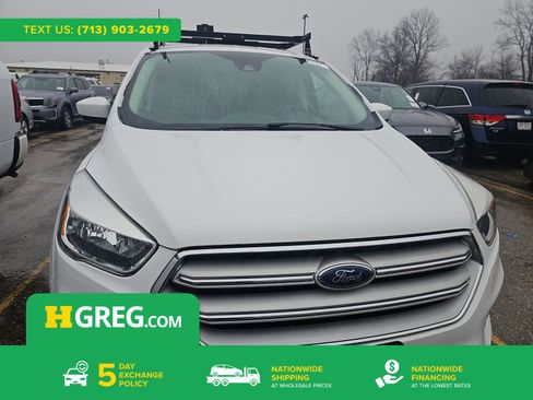Used 2018 Ford Escape SE w/ Ford Safe & Smart Package image 1
