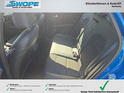 Used 2023 Kia Forte GT-Line image 11