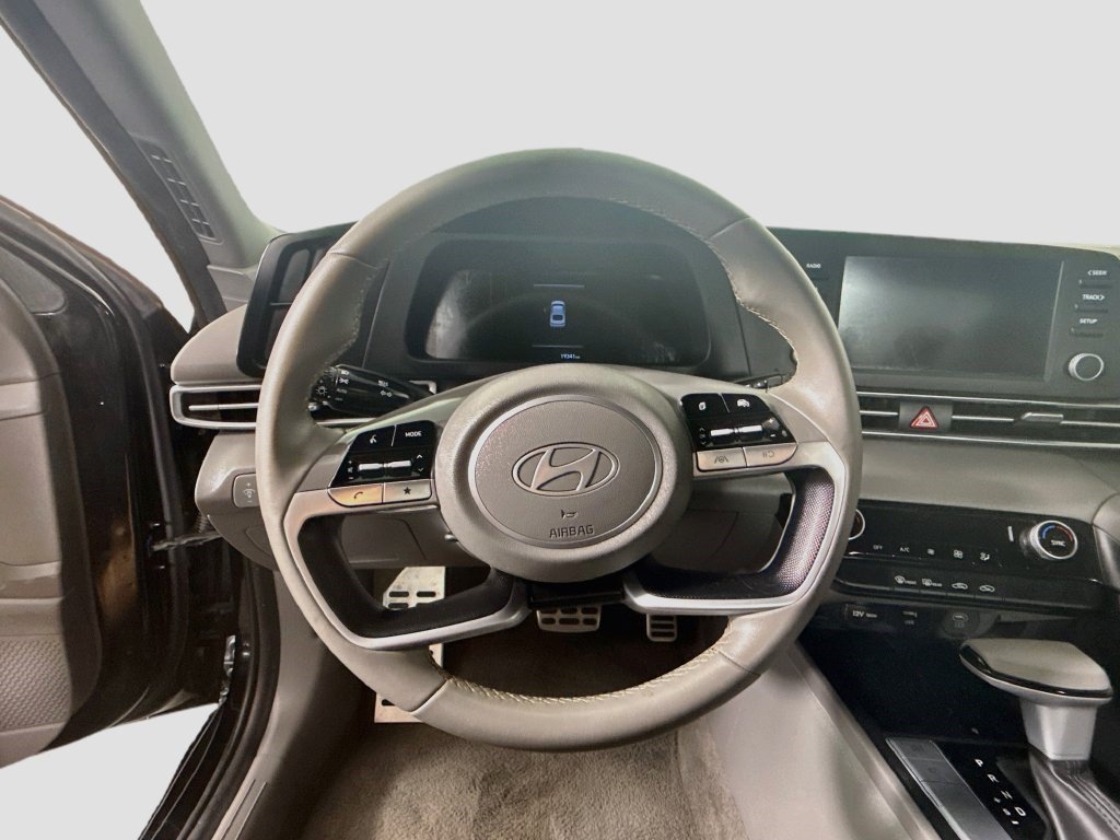 Used 2026 Hyundai Elantra Sport w/ Cargo Package FWD image 12