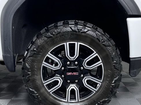 Used 2022 GMC Sierra 3500 AT4 image 10