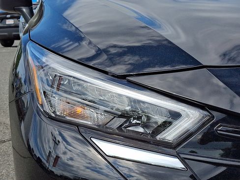 Certified 2025 Nissan Versa S w/ Trunk Package FWD image 9