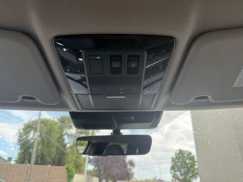 New 2026 Mitsubishi Outlander AWD image 18