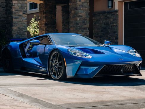 Used 2019 Ford GT image 3