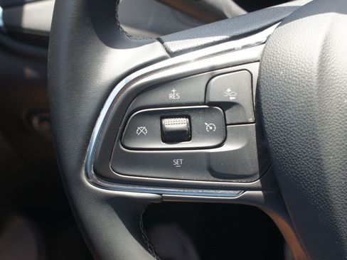 Used 2025 Buick Encore GX Preferred AWD/4WD image 7
