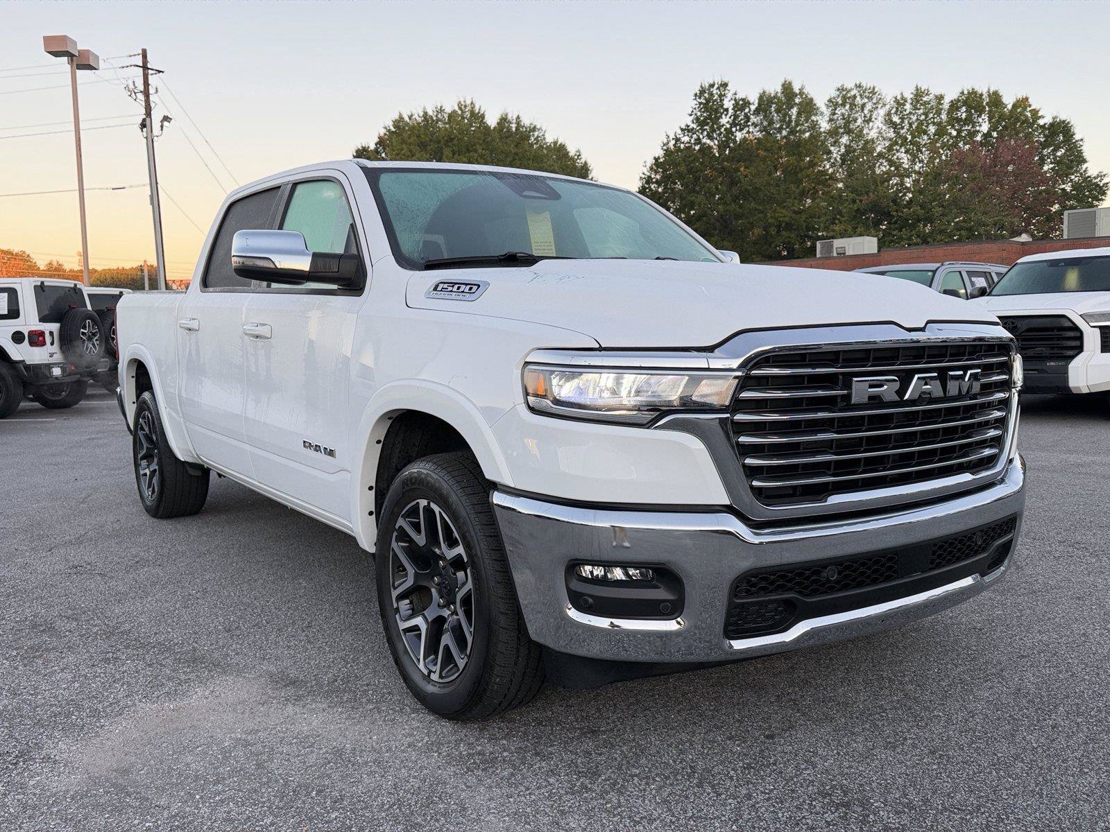 Used 2026 RAM 1500 Laramie AWD/4WD image 4