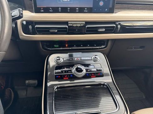 Certified 2023 Lincoln Nautilus Reserve w/ Luxury Package image 22