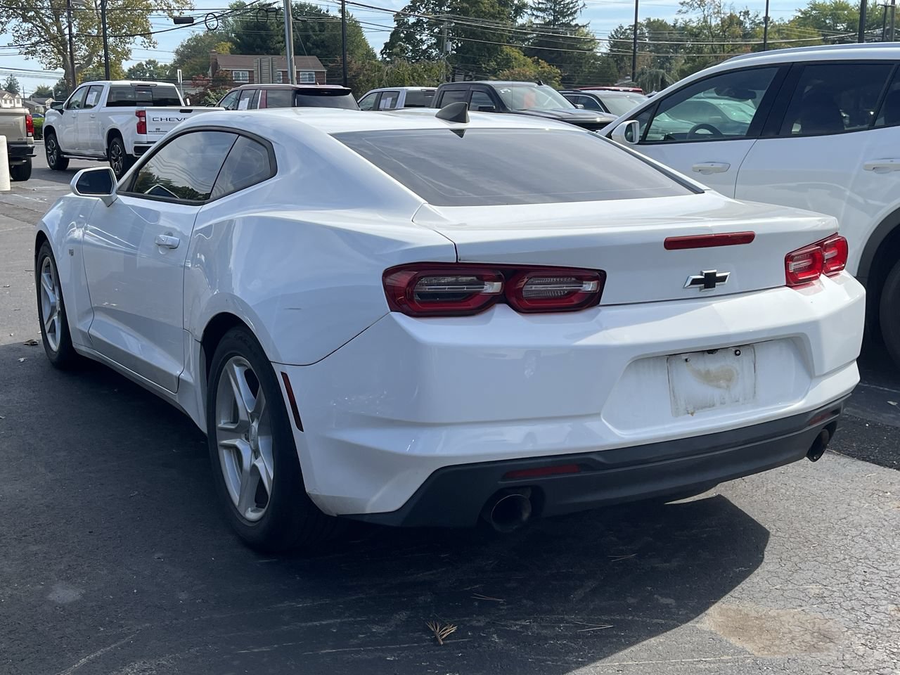 Used 2019 Chevrolet Camaro LT RWD image 4