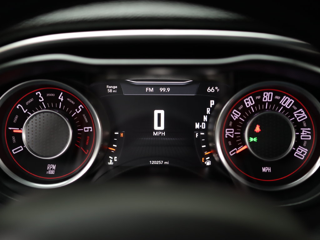 Used 2016 Dodge Challenger SXT RWD image 12