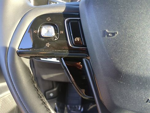 Certified 2022 Lincoln Corsair FWD image 25