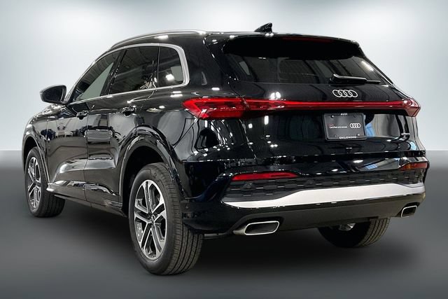 Used 2025 Audi Q5 Premium Plus w/ Premium Plus AWD/4WD image 12