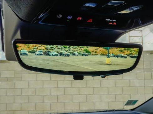 New 2026 Cadillac Optiq Luxury 1 image 21