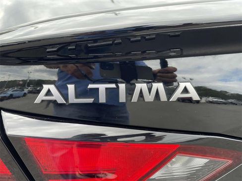 Used 2023 Nissan Altima 2.5 SR image 9