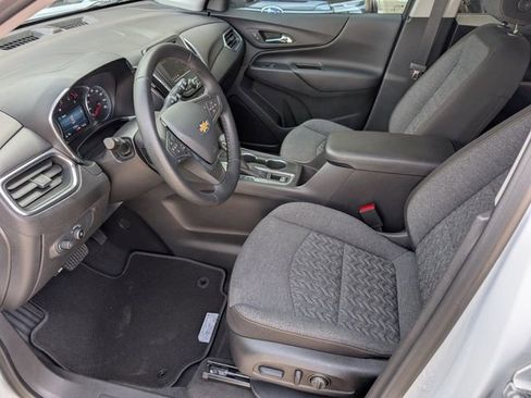 Used 2023 Chevrolet Equinox LT image 8