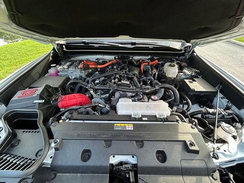 Certified 2025 Toyota Tacoma TRD Pro AWD/4WD image 12
