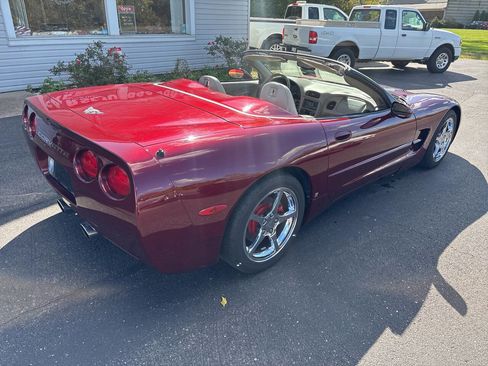 Used 2003 Chevrolet Corvette Convertible w/ Preferred Equipment Group1 image 3