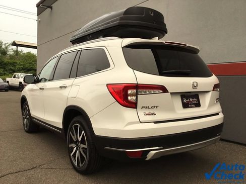 Used 2021 Honda Pilot Touring image 8