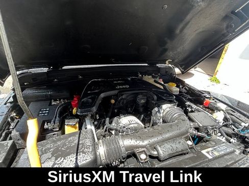 Used 2018 Jeep Wrangler Rubicon AWD/4WD image 27