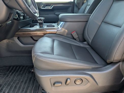 Used 2026 Chevrolet Silverado 1500 LT Trail Boss w/ LT Trail Boss Premium Package AWD/4WD image 8