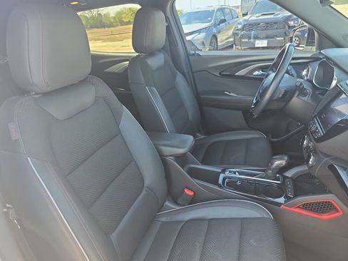 Used 2021 Chevrolet TrailBlazer RS w/ Sun and Liftgate Package image 10