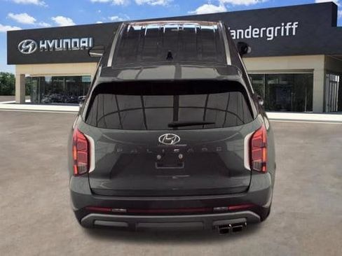 Used 2024 Hyundai Palisade SEL w/ Premium Package FWD image 6