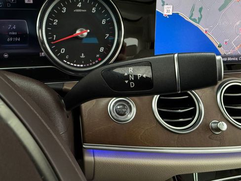 Used 2017 Mercedes-Benz E 300 image 16