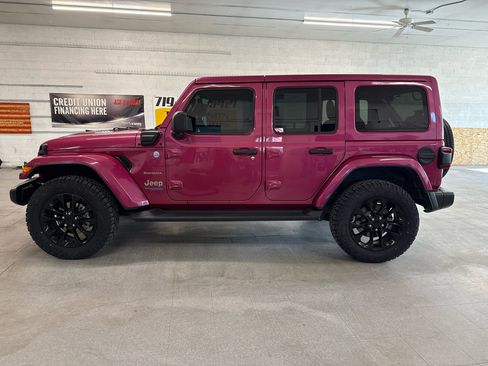 Used 2021 Jeep Wrangler Unlimited Sahara w/ Cold Weather Group image 89