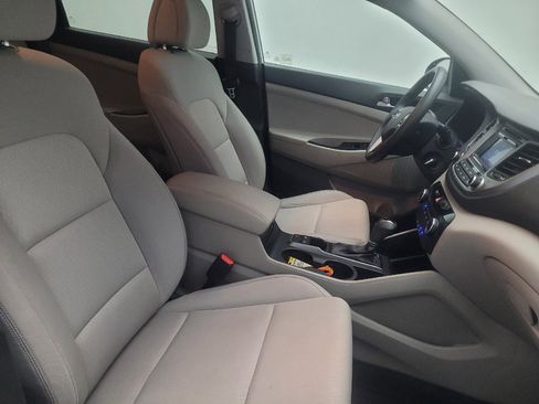 Used 2017 Hyundai Tucson SE w/ SE Popular Package 02 AWD/4WD image 21