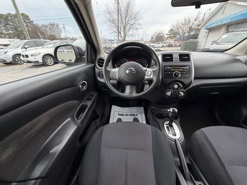 Used 2014 Nissan Versa SV image 22