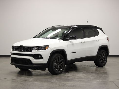 Used 2026 Jeep Compass Limited AWD/4WD image 4
