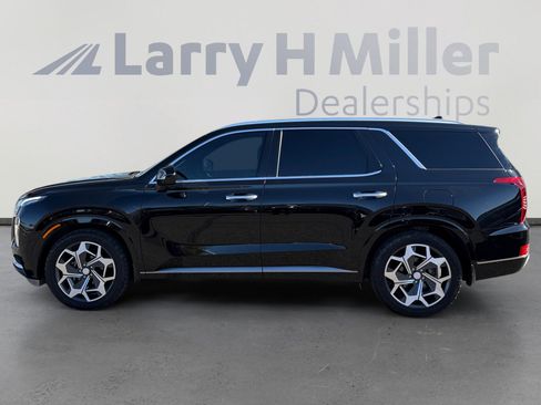 Used 2022 Hyundai Palisade Calligraphy image 2