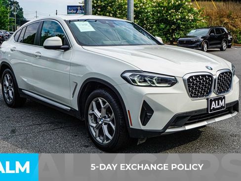 Used 2025 BMW X4 xDrive30i AWD/4WD image 3
