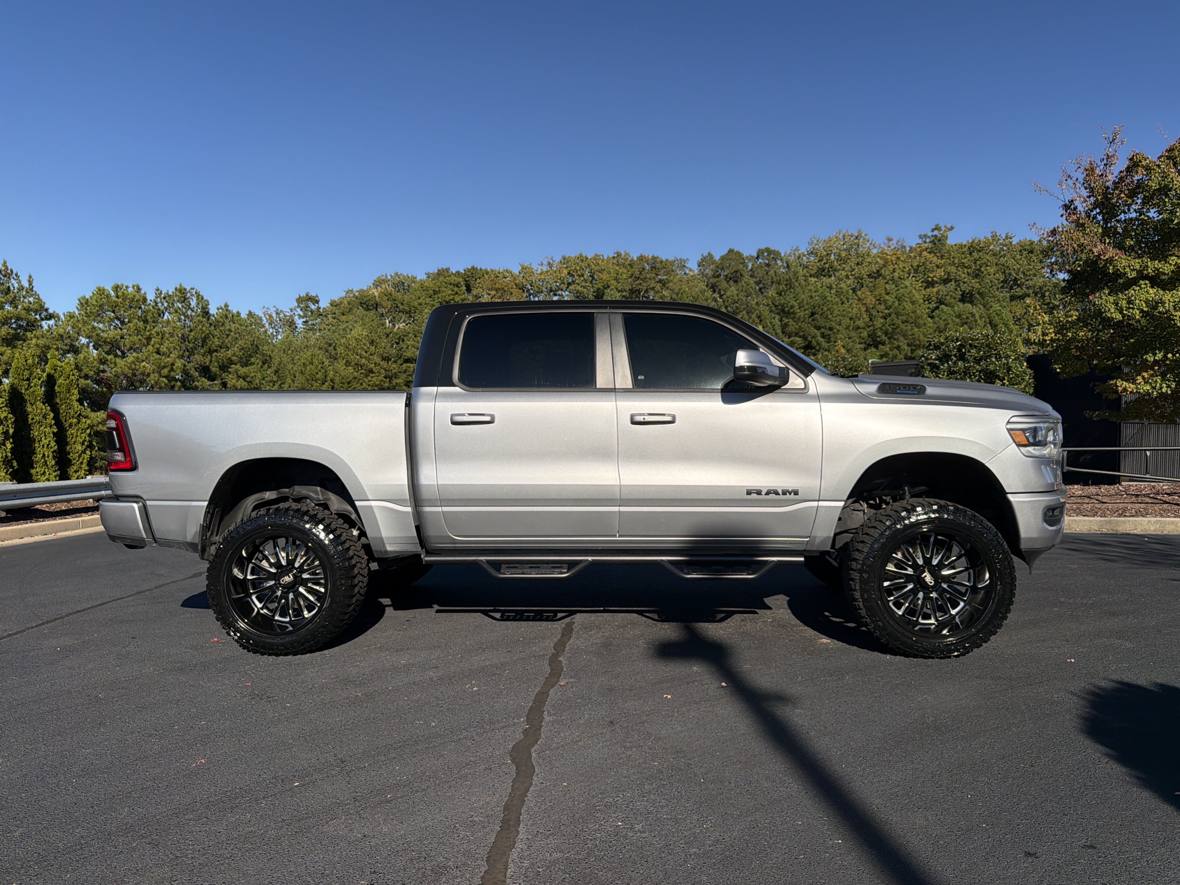 Used 2023 RAM 1500 Sport AWD/4WD image 5