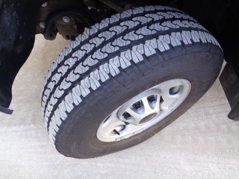 Used 2023 GMC Sierra 2500 Pro w/ Convenience Package image 44