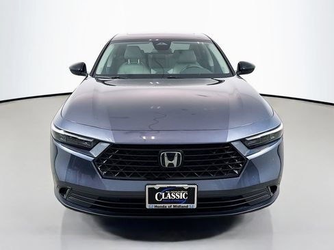 Used 2025 Honda Accord SE image 2