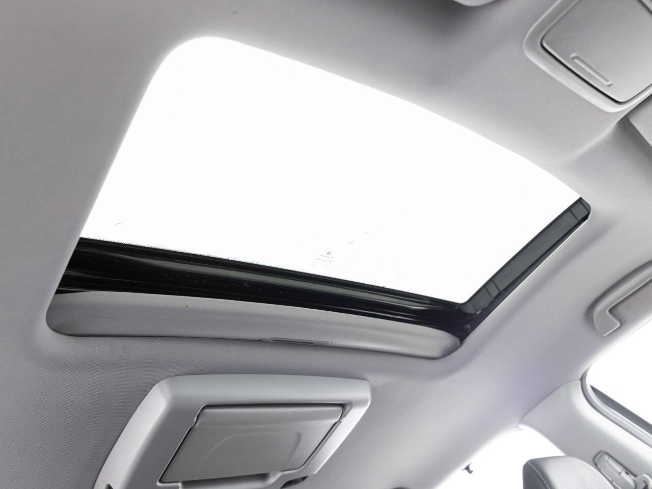 Used 2021 Honda Pilot Touring image 32