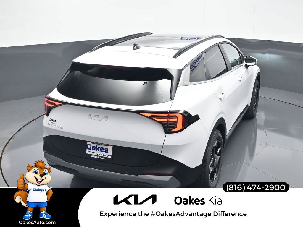 Certified 2026 Kia Sportage EX w/ EX Panorama Roof Package FWD image 52